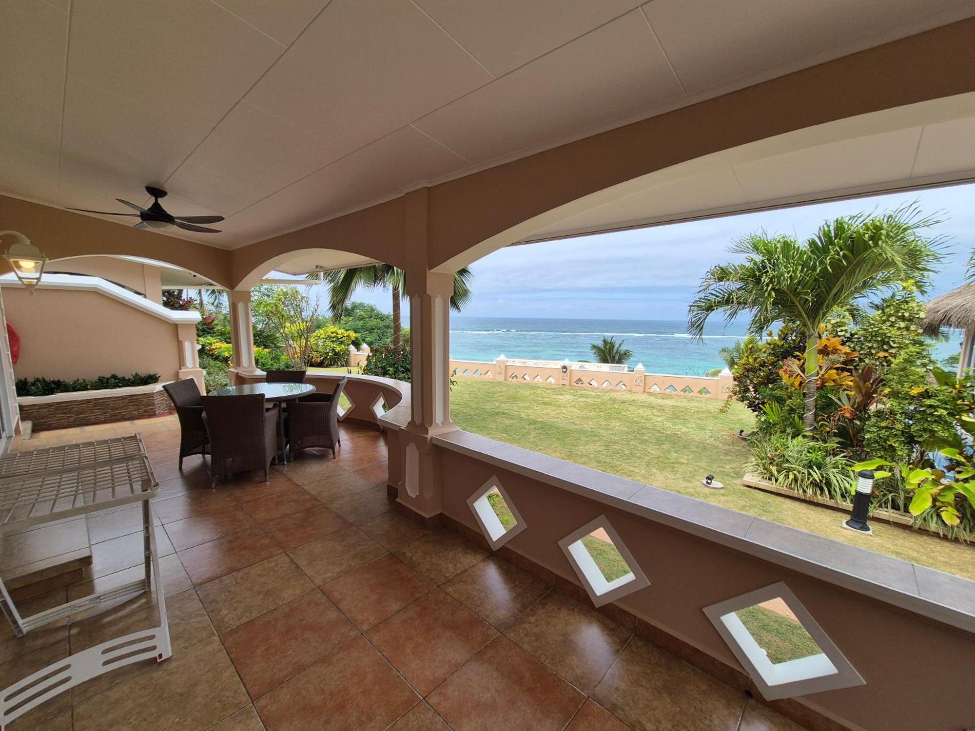 Au Fond De Mer View Anse Royale Eksteriør billede