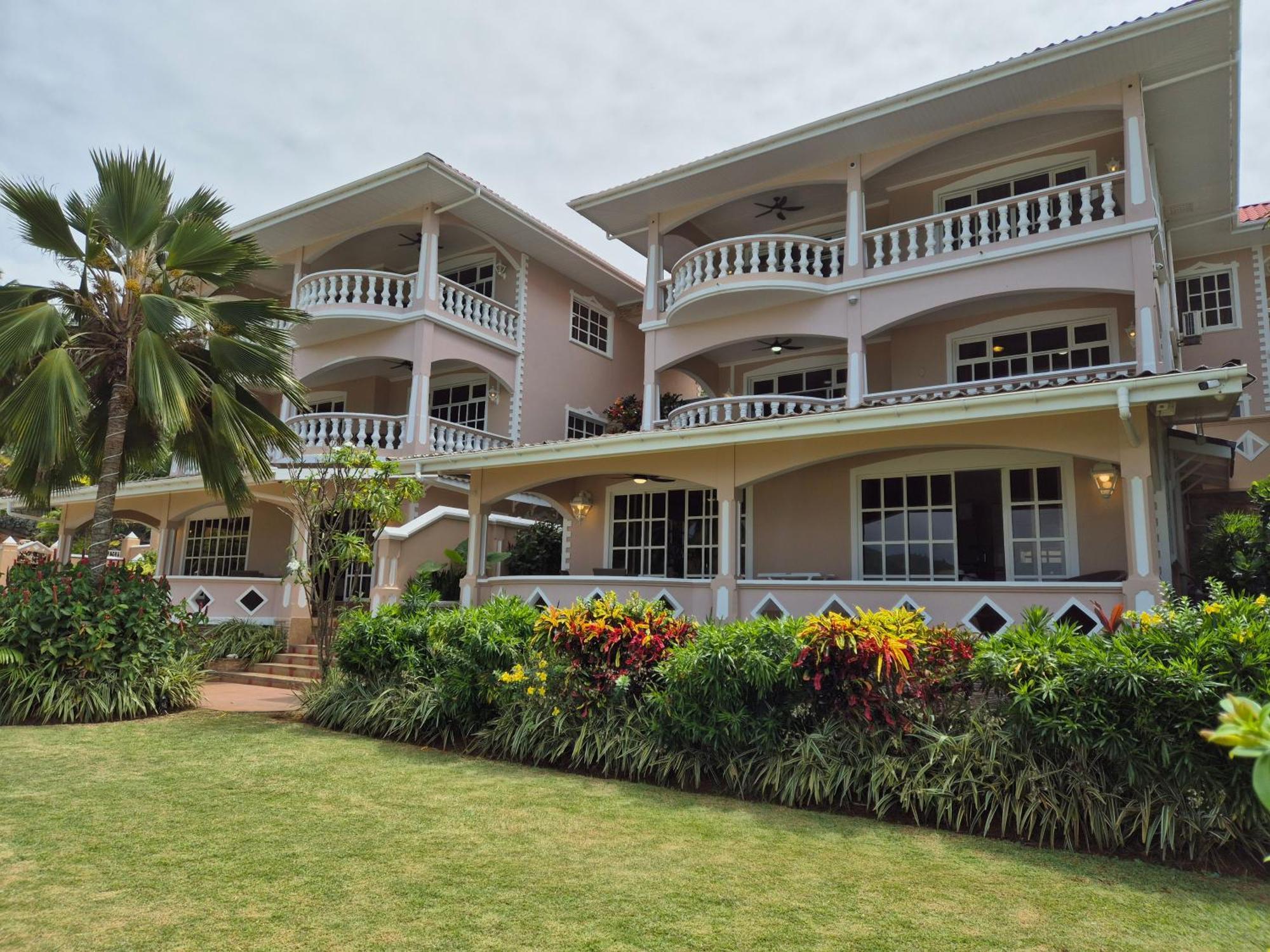 Au Fond De Mer View Anse Royale Eksteriør billede