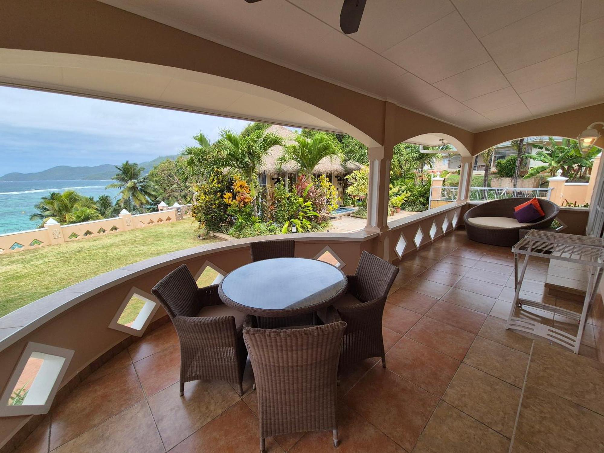 Au Fond De Mer View Anse Royale Eksteriør billede