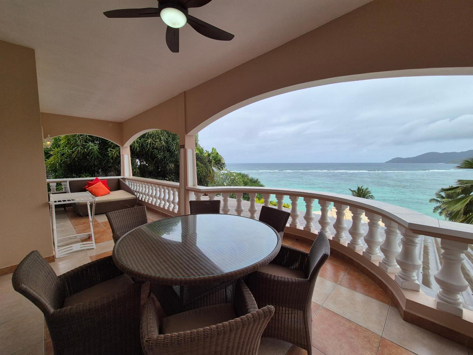 Au Fond De Mer View Anse Royale Eksteriør billede